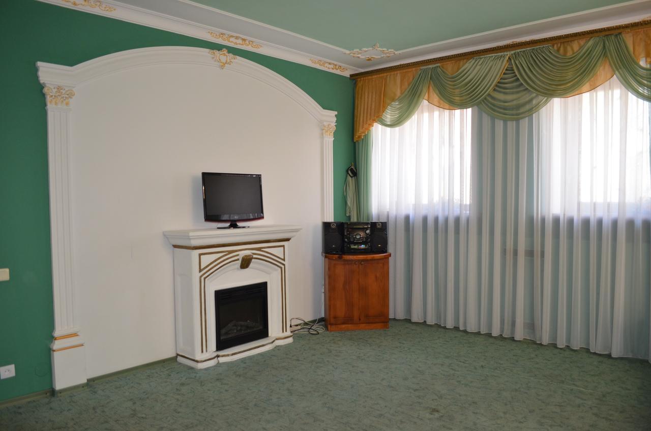 Kozatska Zastava Motel Kropîvnîțkîi Exterior foto