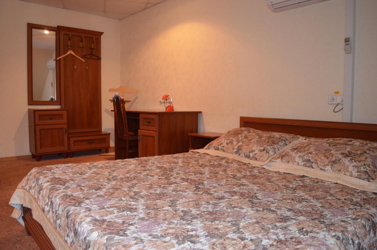 Kozatska Zastava Motel Kropîvnîțkîi Exterior foto